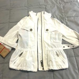 Authentic Burberry girls raincoat sz 4y. Vguc